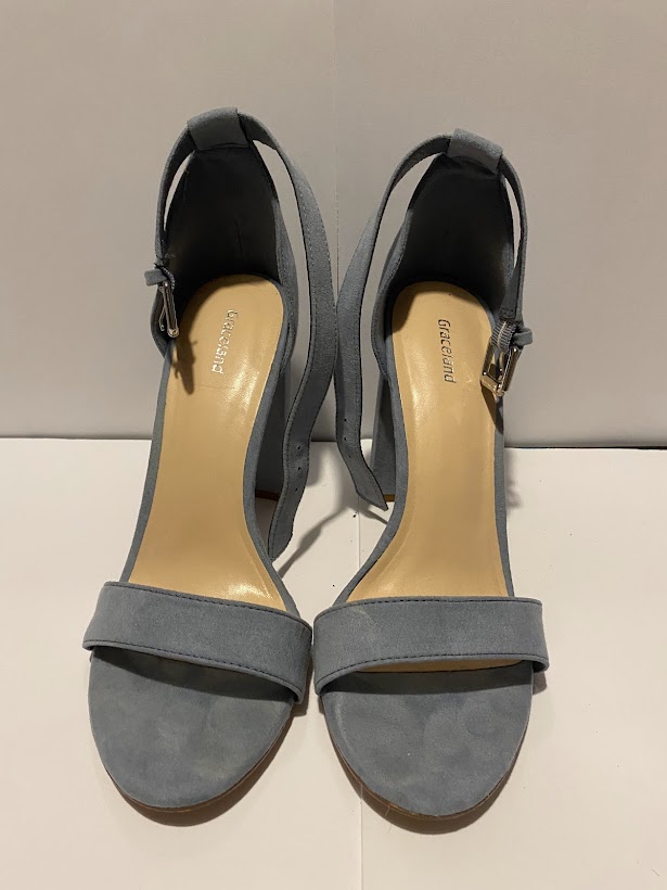 blue heels